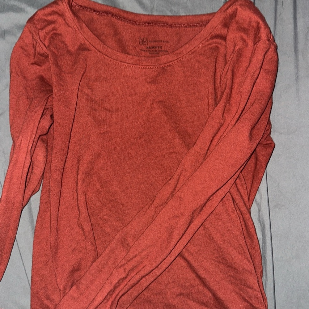 Long sleeve t shirt auburn color
